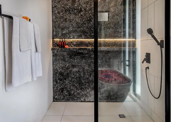 فيلة Giraffe Seminyak, 4br Short Walk To Potato Head *