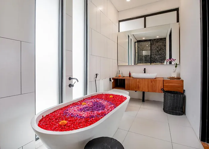 فيلة Giraffe Seminyak, 4br Short Walk To Potato Head