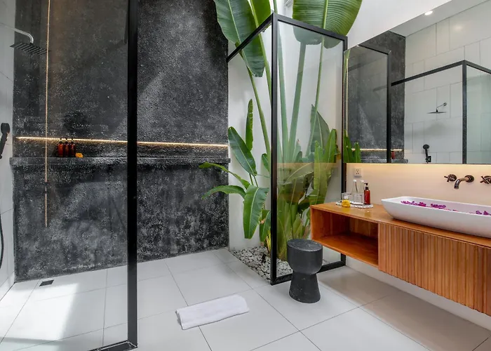 Giraffe Seminyak, 4br Short Walk To Potato Head فيلة سمينياك