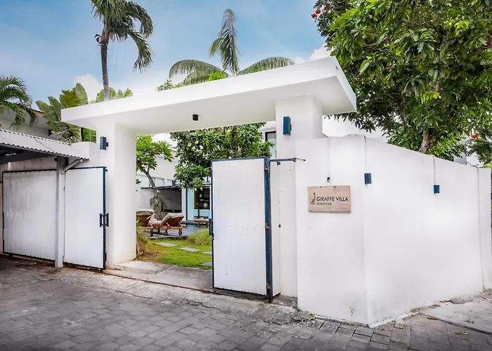 فيلة Giraffe Seminyak, 4br Short Walk To Potato Head سمينياك